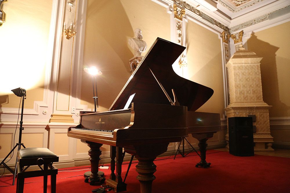 Steinway Flügel im Rathaussaal Weitra