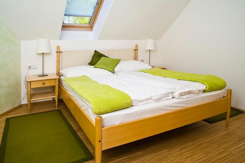 Rosenhof Farbzimmer gruen