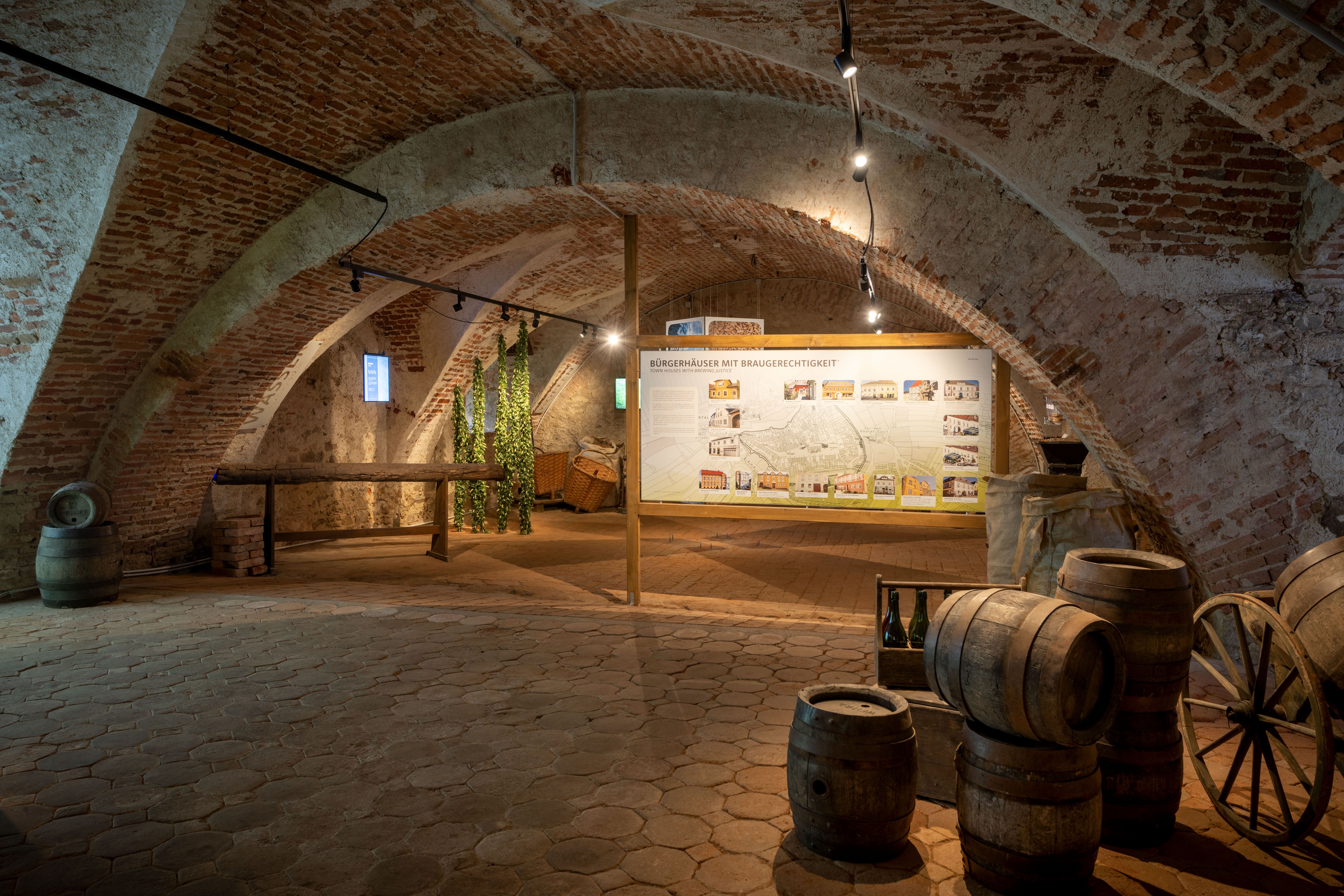 Erlebniswelt Bier im mittelalterlichen Keller von Schloss Weitra.
