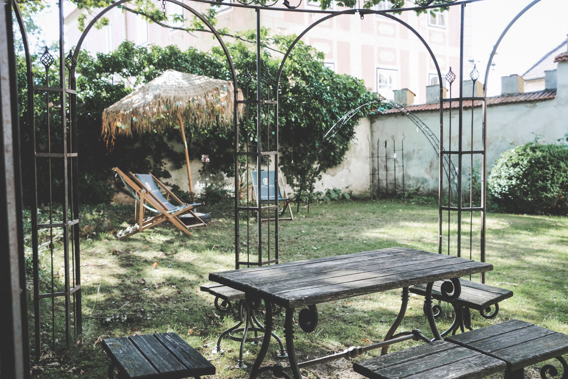 Garten mit Grillmöglichkeiten